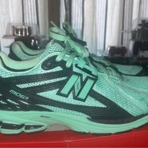 *RARE* New Balance 1906r Size? Exclusive Size 11.5